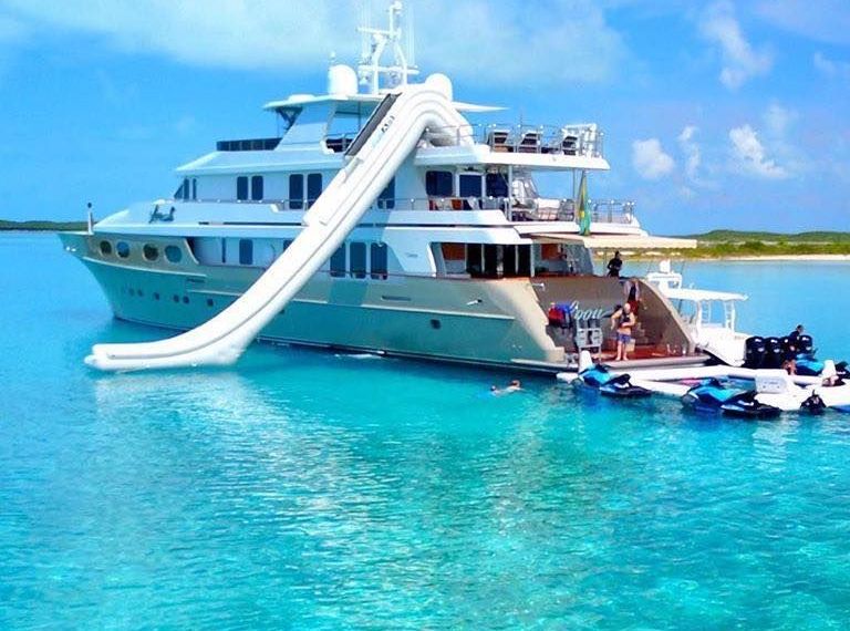 private yacht charter to bimini the bahamas